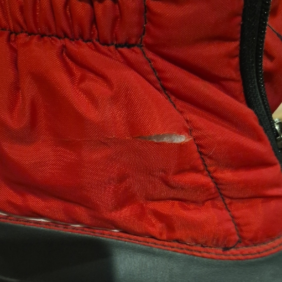 Sorel Red and Black Boots with Zipper - Picture 4 of 4